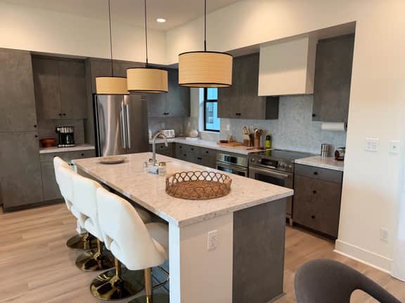 Sunset Suite off Sunset Blvd - Image 5